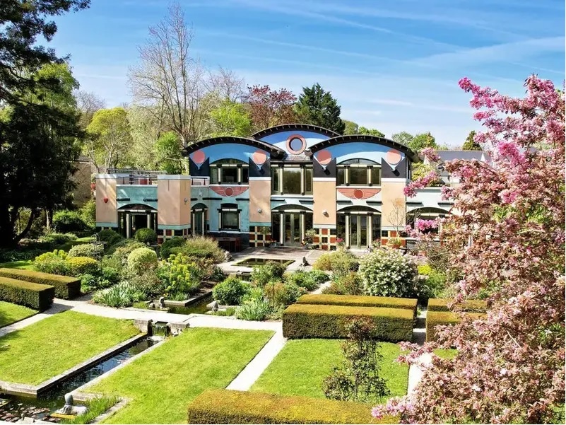 bat dong san ven song anh 2