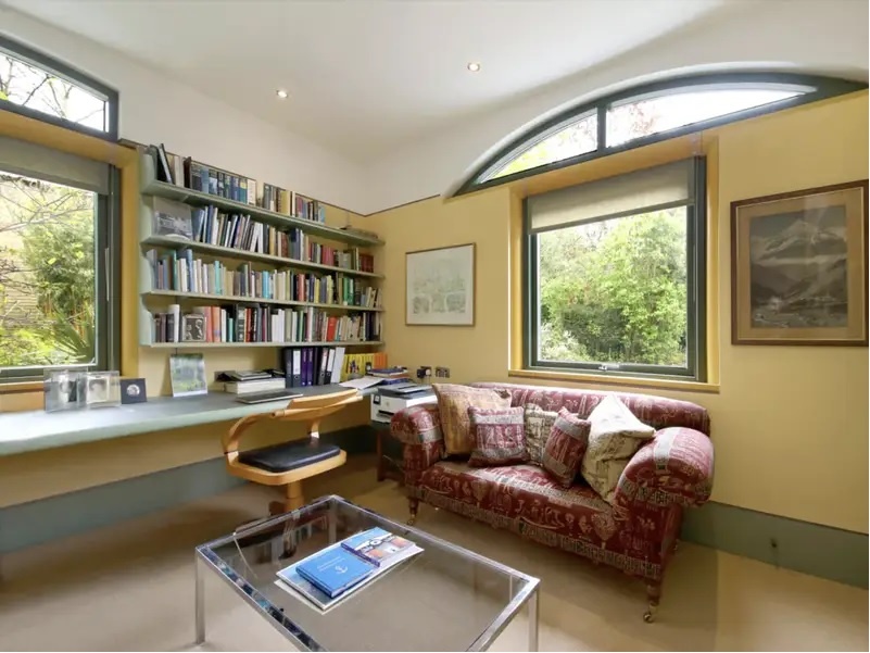 bat dong san ven song anh 6