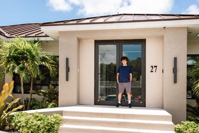 cuu tro tien so anh 1