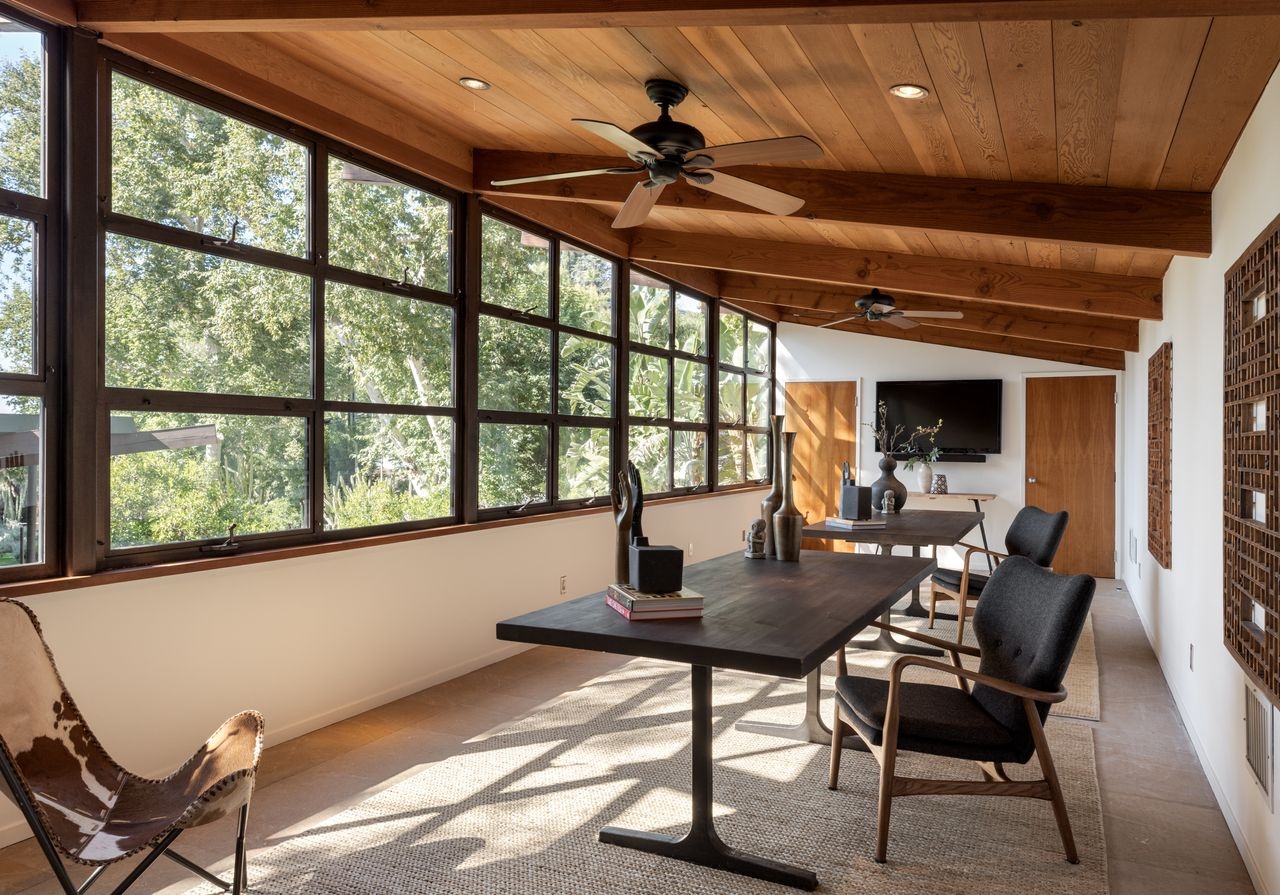 biet thu noi tieng anh 9