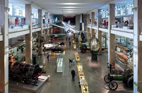 Gautam Adani nang luong xanh anh 3