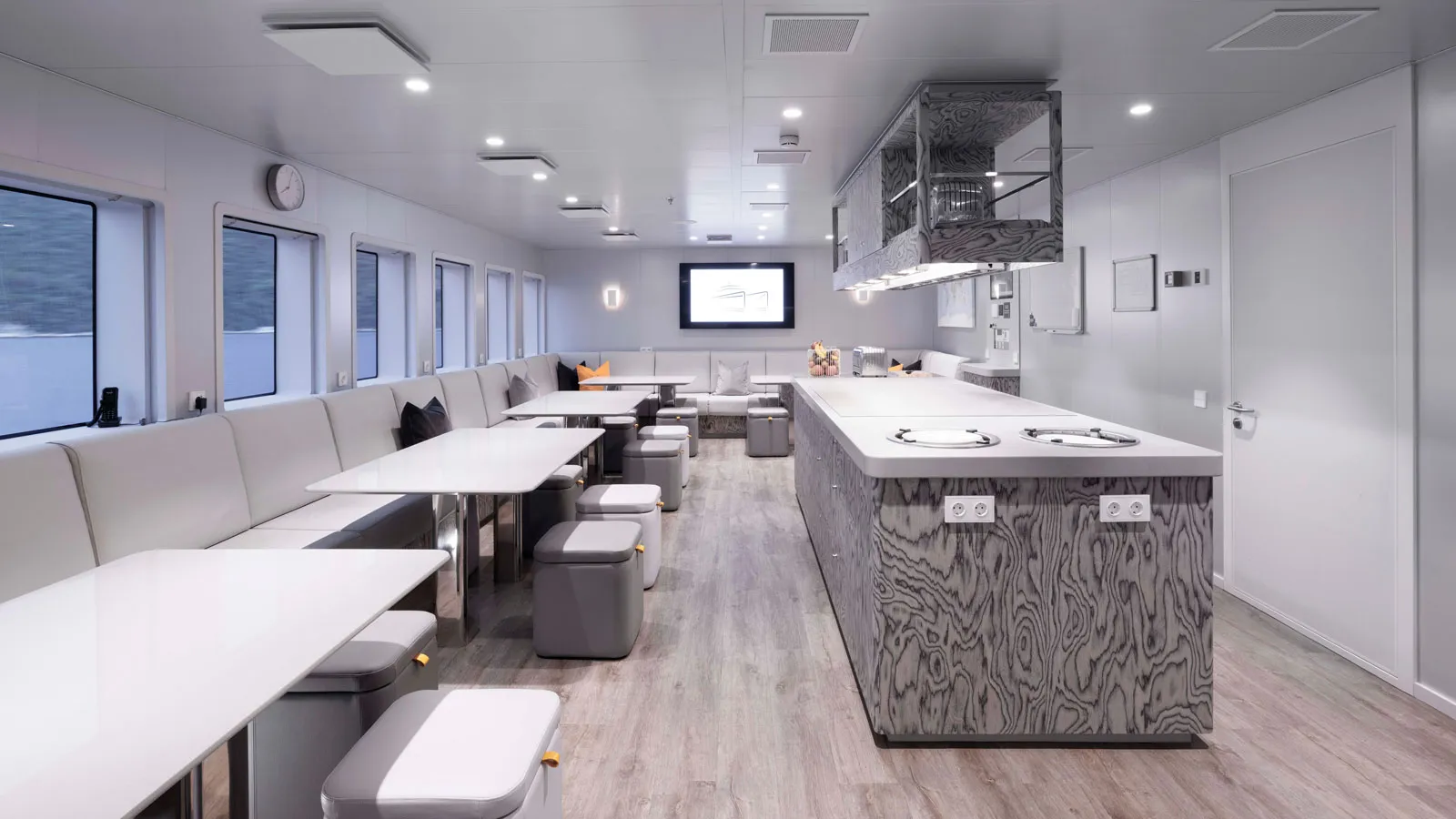 sieu du thuyen anh 9