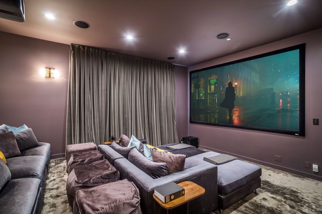 bat dong san noi tieng anh 7