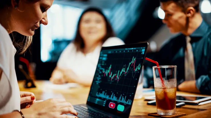 dau tu tai chinh anh 2