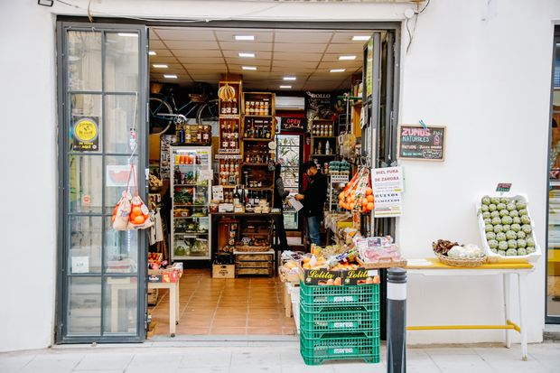 Mua dong am cuu kinh te chau Au hinh anh