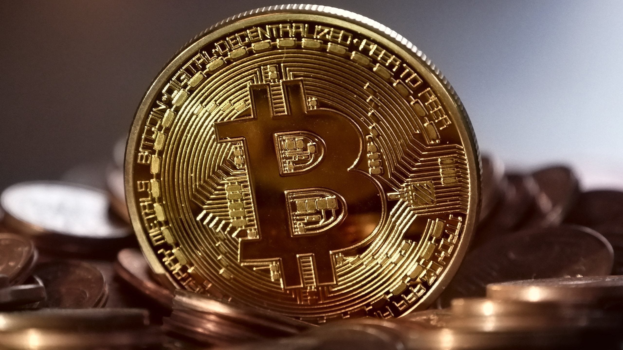 Bitcoin tien toi moc 30.000 USD giua khung hoang ngan hang hinh anh