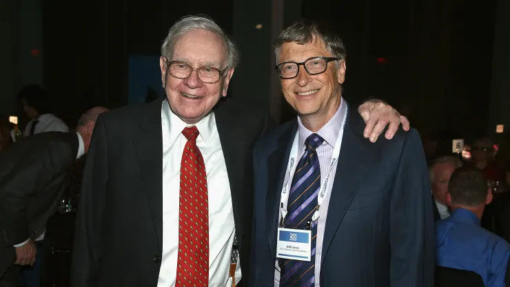 Loi khuyen tuyet voi ma Bill Gates nhan duoc tu Warren Buffett hinh anh