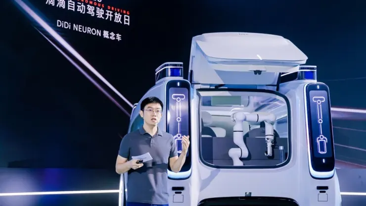 Thoat khung hoang, hang goi xe Trung Quoc dat cuoc vao taxi tu lai hinh anh