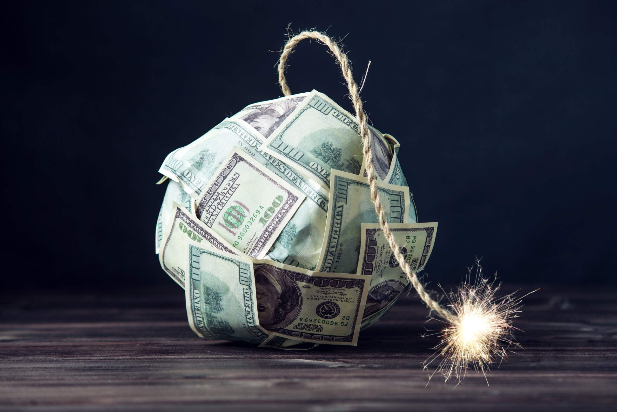 So doanh nghiep toan cau vo no cham muc ky luc hinh anh