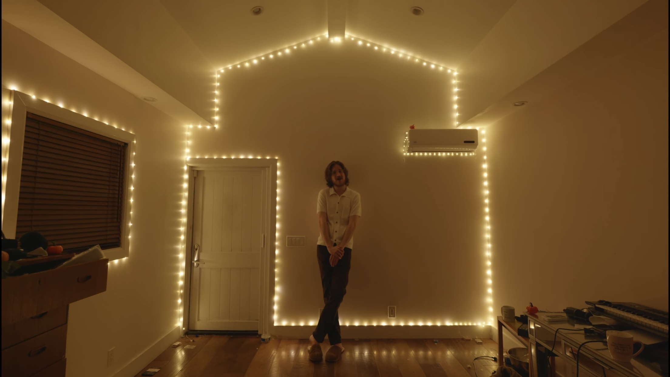 hai,  Netflix,  gian cach anh 4