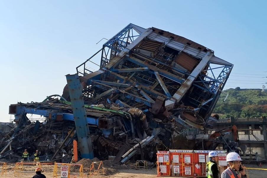 Sap lo hoi tai nha may nhiet dien, 7 nguoi Han Quoc mat tich hinh anh