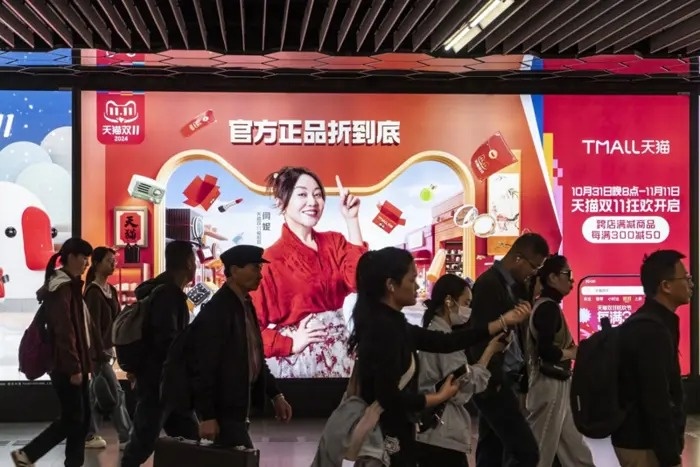 Nguoi Trung Quoc 'ren tay' khi mua sam ngay 11/11 hinh anh