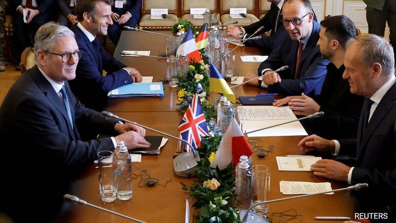 Hom nay My, Ukraine, chau Au hop ban ke hoach hoa binh hinh anh