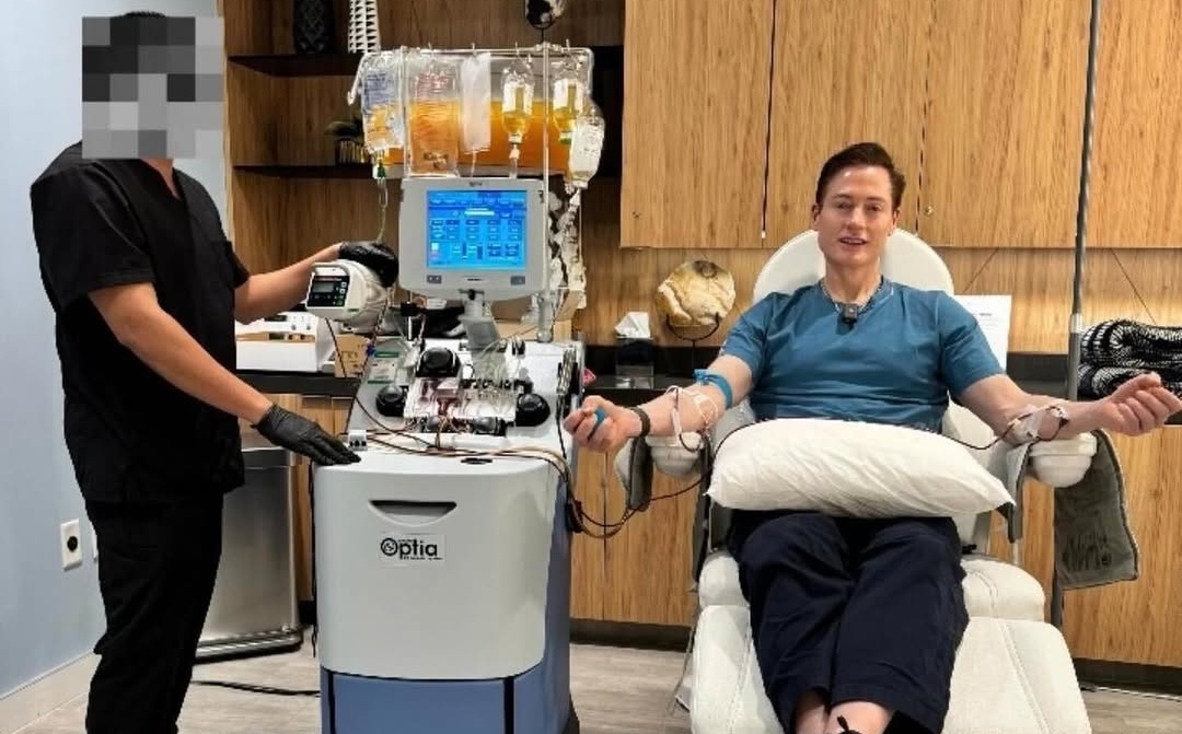 Mot 'tay mau' cua gioi sieu giau hinh anh