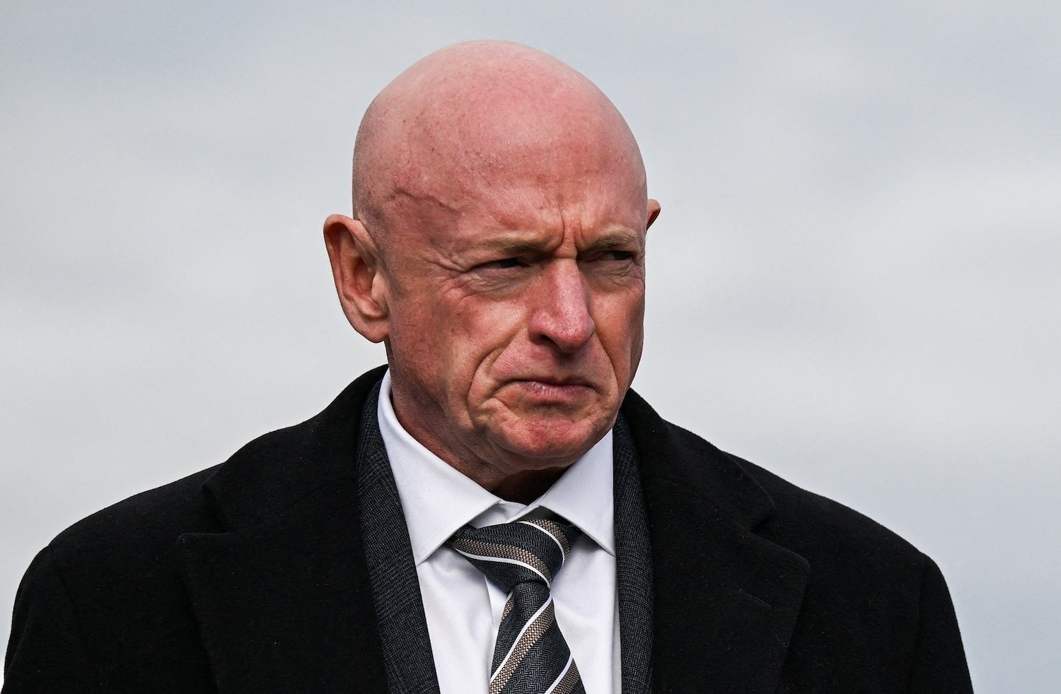 Lau Nam Goc dieu tra nguoi bi ong Trump doa ‘tu hinh’ hinh anh