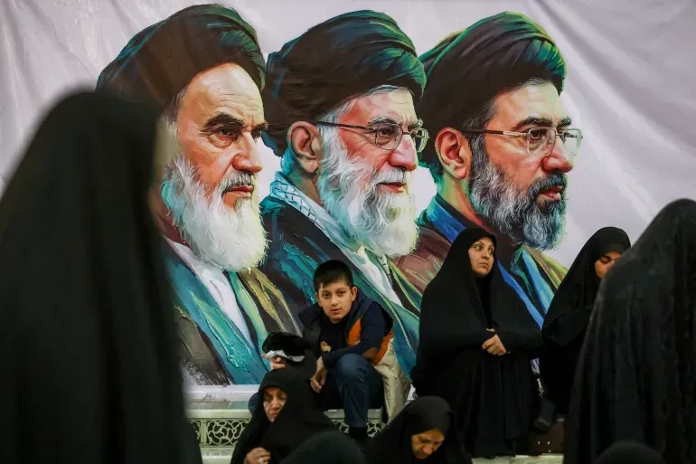 Lãnh tụ Tối cao tăng vai trò trong bộ máy lãnh đạo Iran