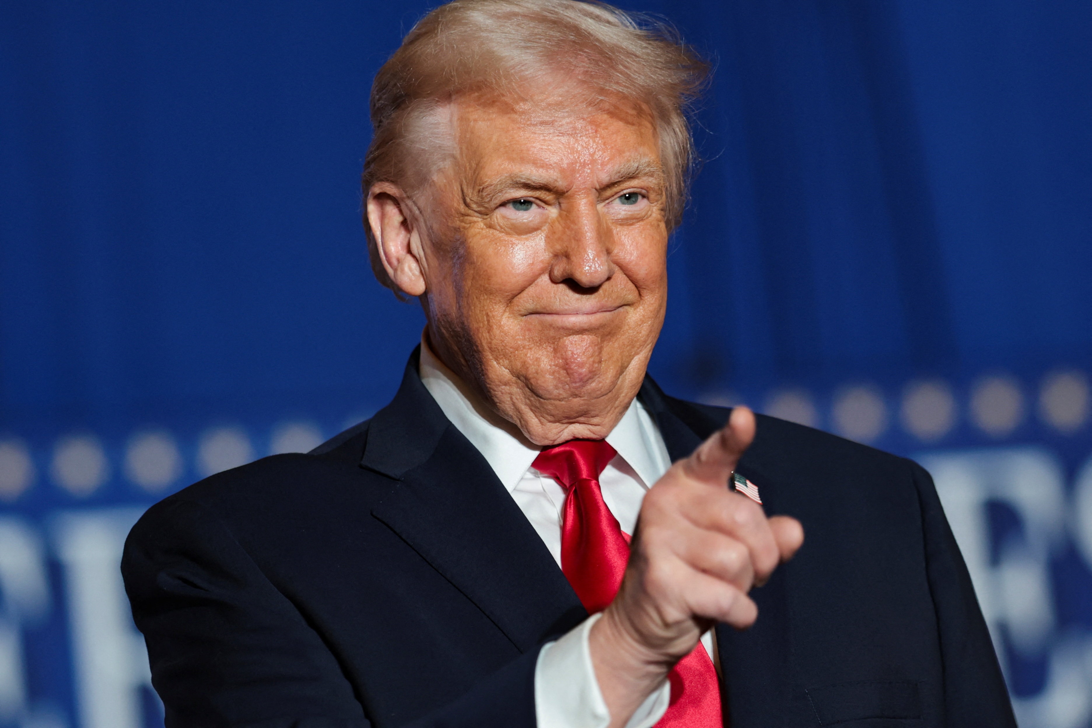 Ong Trump van co the ap thue nhap khau du Toa an Toi cao bac quyen hinh anh