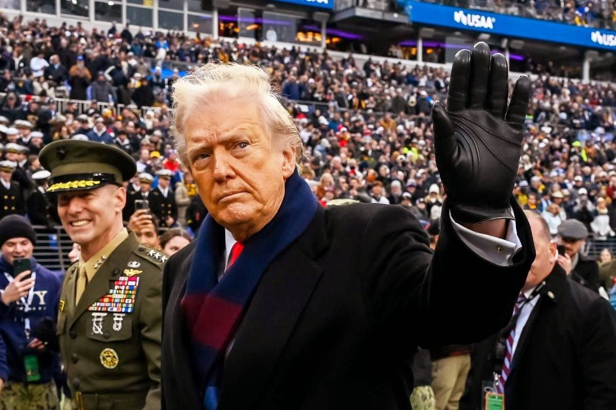 Ong Trump gay chu y hinh anh