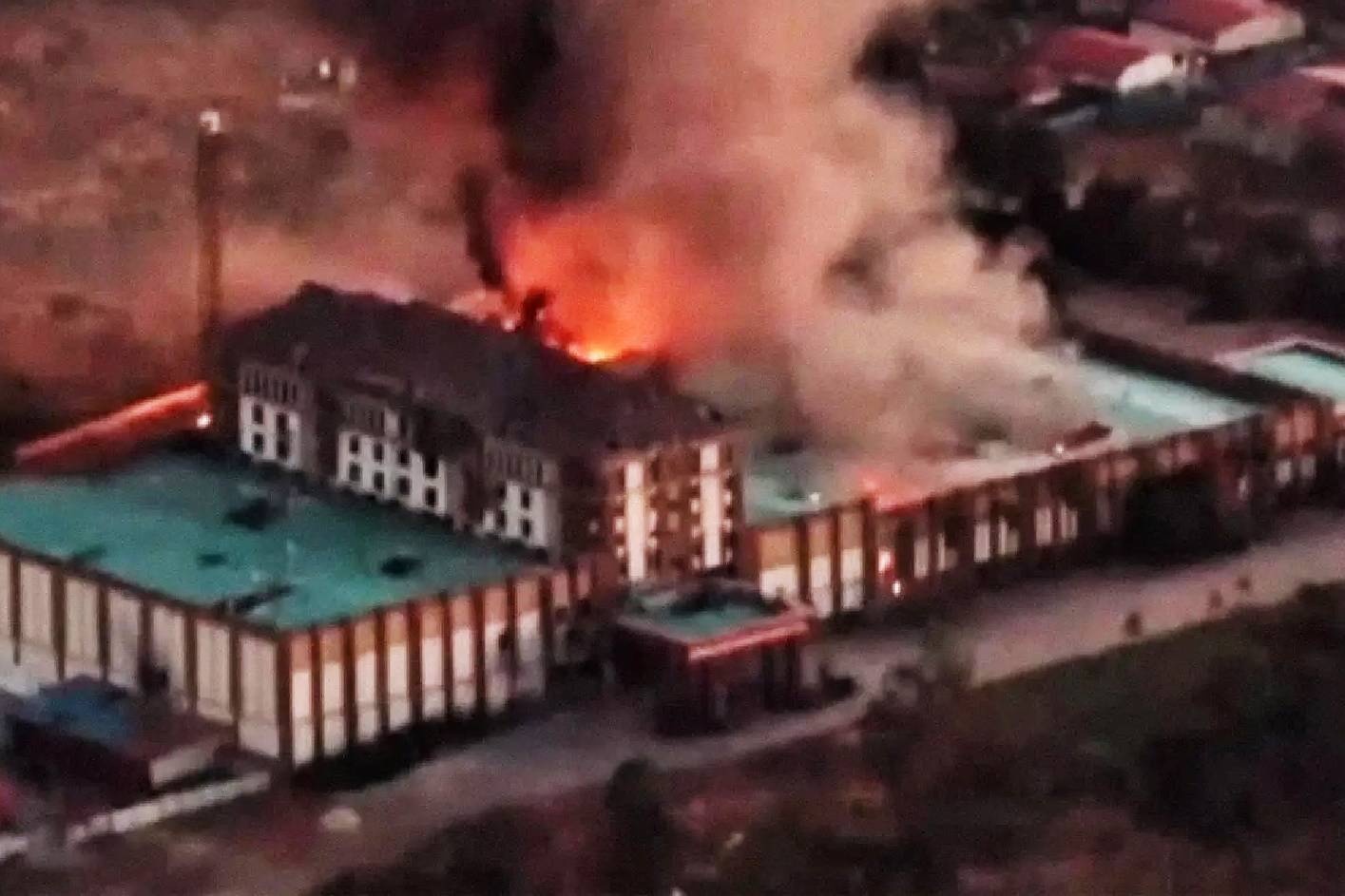 Thai Lan pha huy 6 co so lua dao, Myanmar hoi huong 70.000 nguoi hinh anh