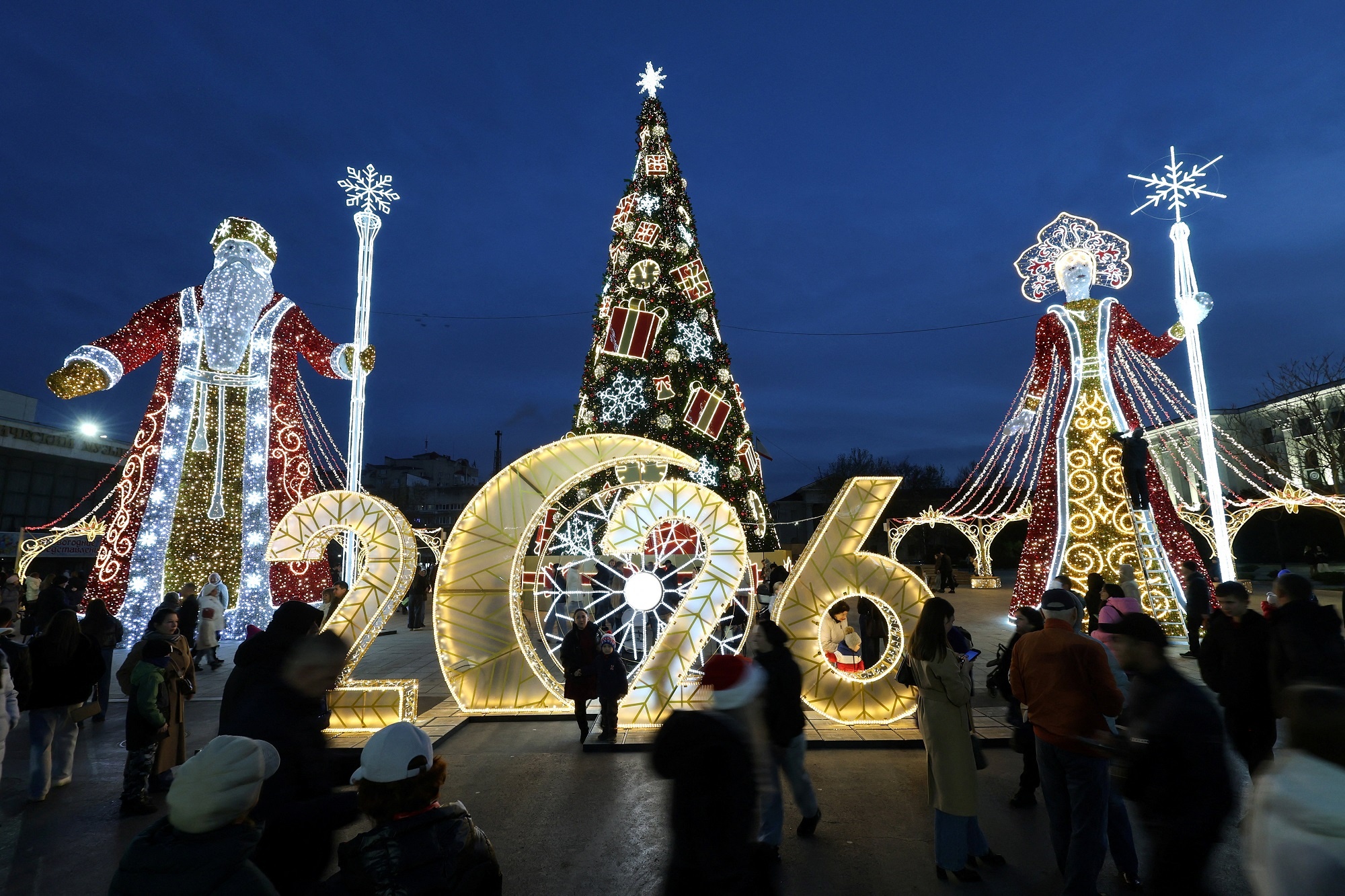 The gioi lung linh mua Giang sinh hinh anh