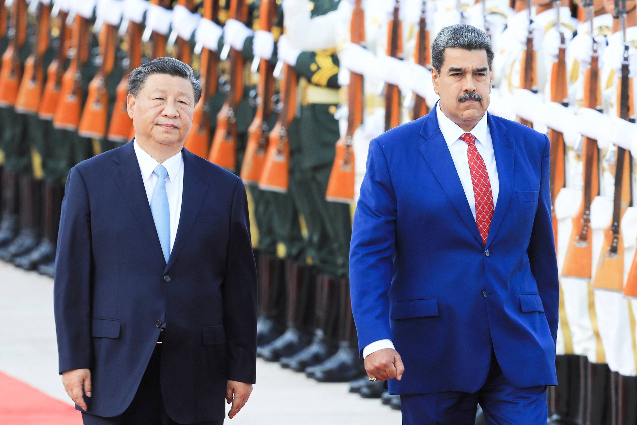 Trung Quoc yeu cau My lap tuc tha Tong thong Maduro hinh anh