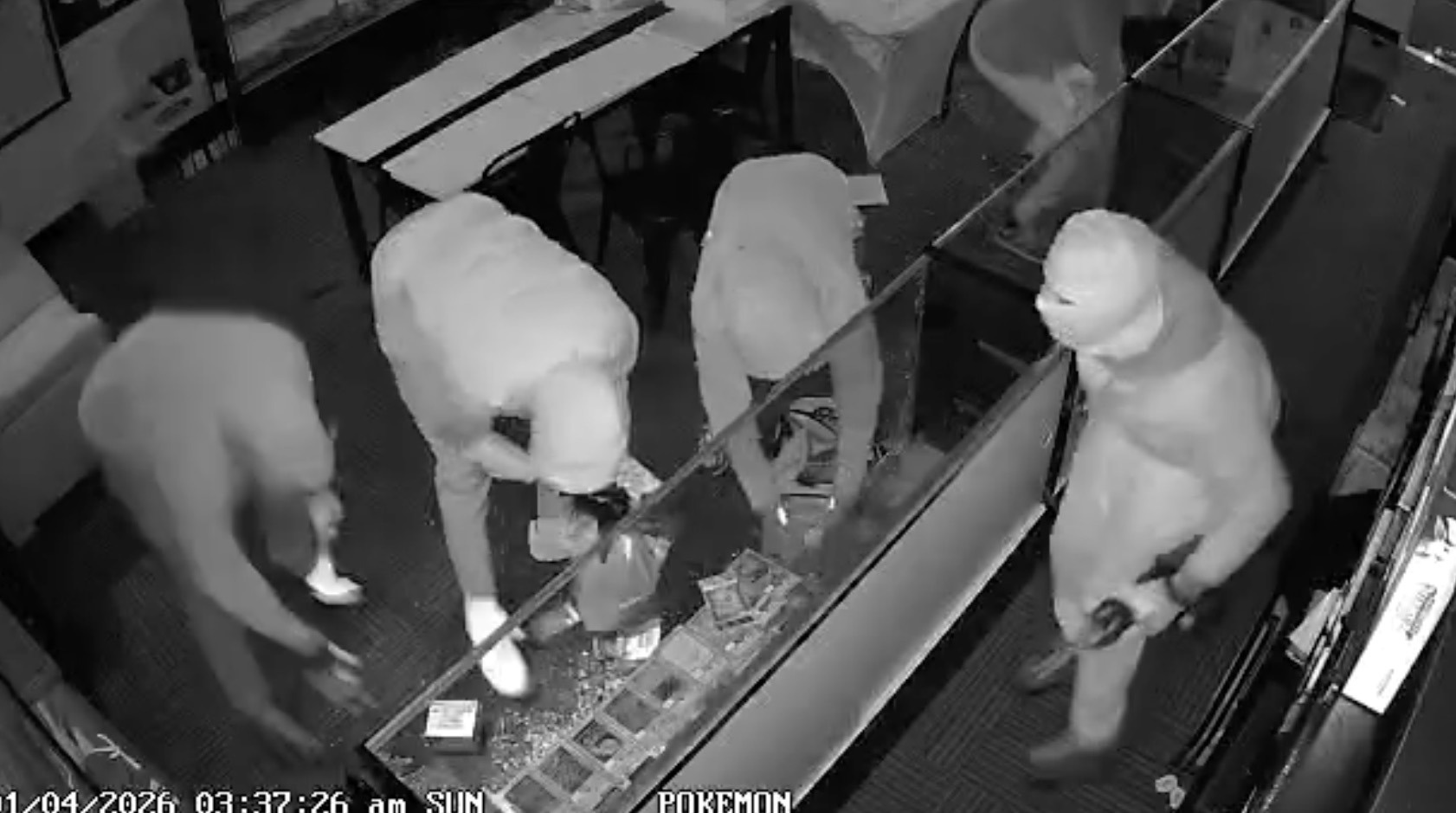 Bang trom dot nhap cua hang the bai lay di so hang hoa tri gia 300.000 USD hinh anh