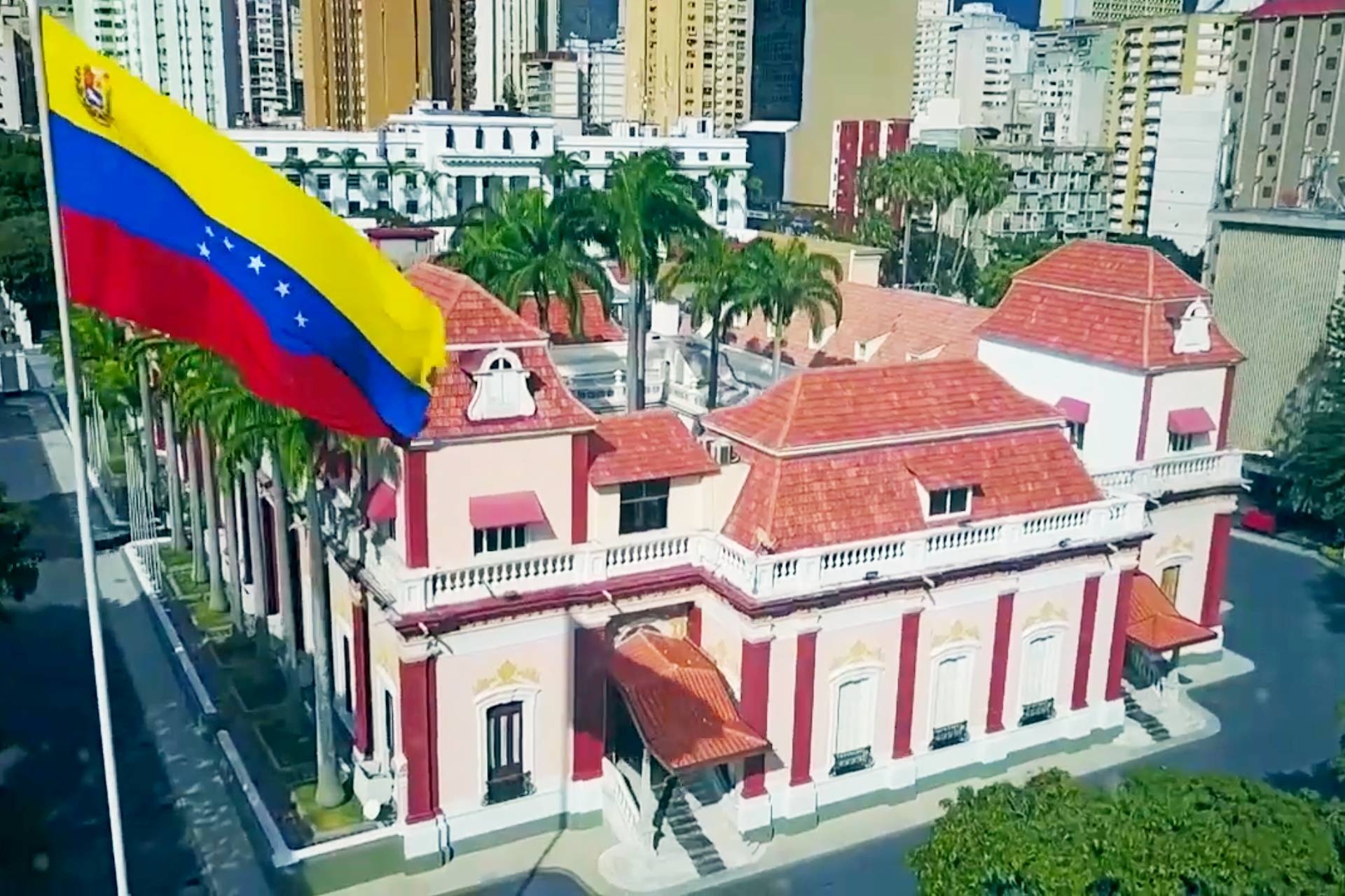 No sung gan dinh Tong thong Venezuela hinh anh