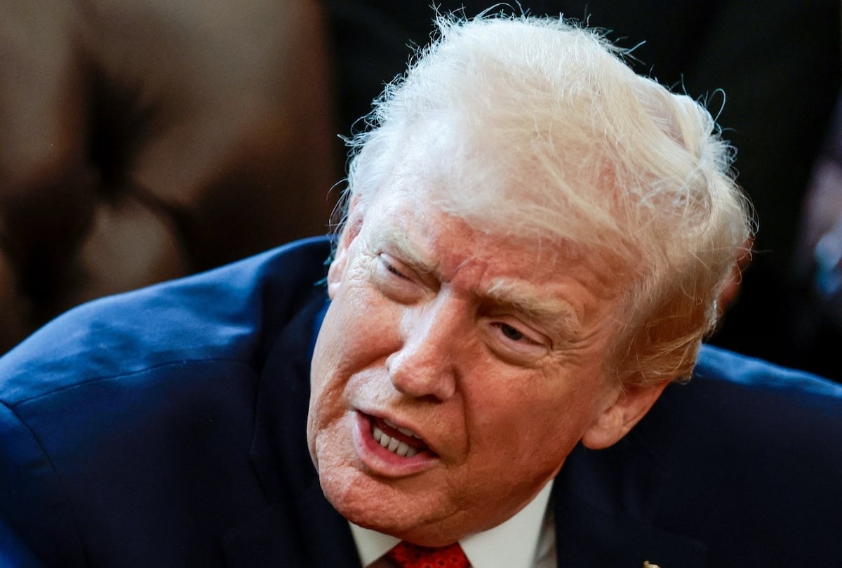 Ong Trump dang thao luan phuong an mua lai Greenland hinh anh