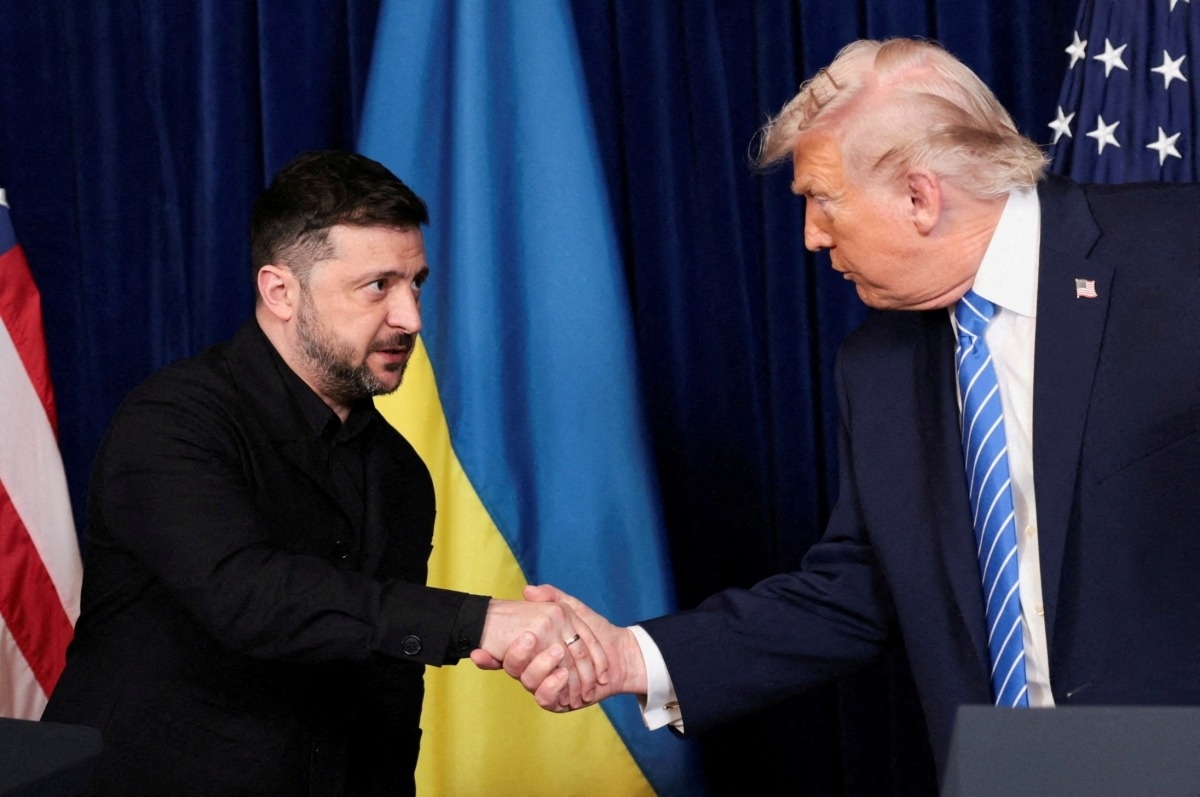 Ukraine len tieng sau khi ong Trump noi Kyiv can tro hoa binh hinh anh