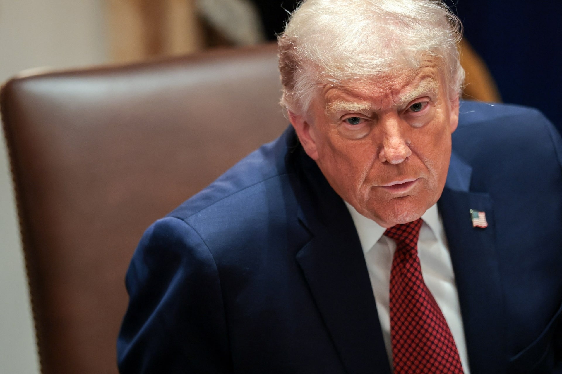 Thuong vien My bac nghi quyet ngan ong Trump mo rong hanh dong quan su hinh anh