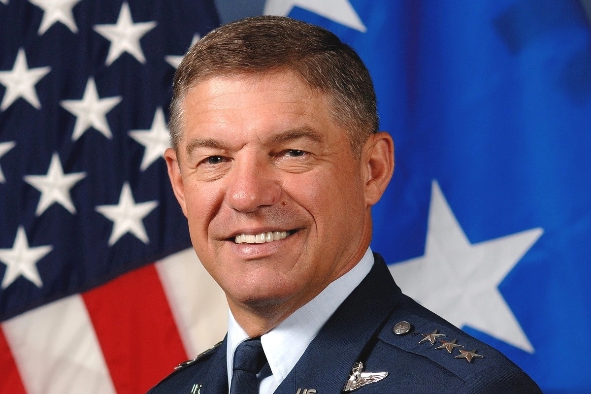 Trung tuong My Daniel Paul Leaf chuc mung Dai hoi Dang XIV hinh anh