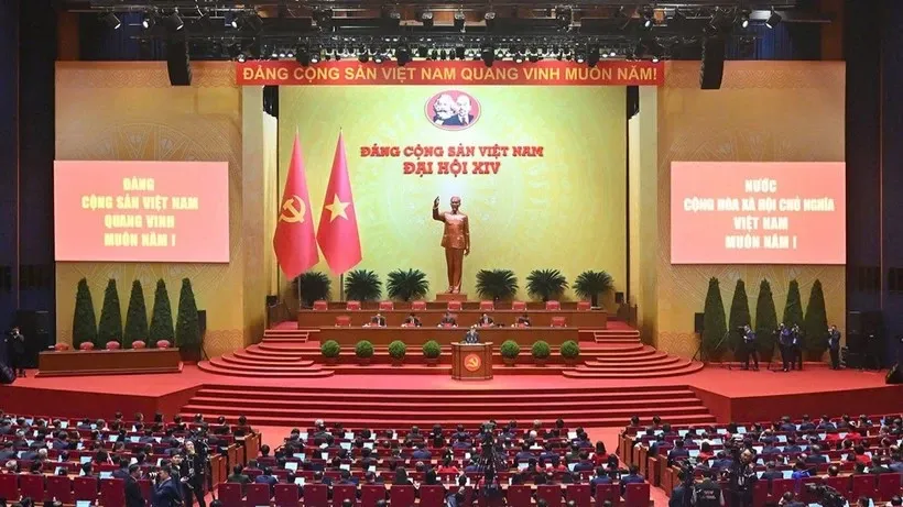 Truyen thong quoc te dua tin dam ve ngay lam viec dau tien Dai hoi XIV hinh anh