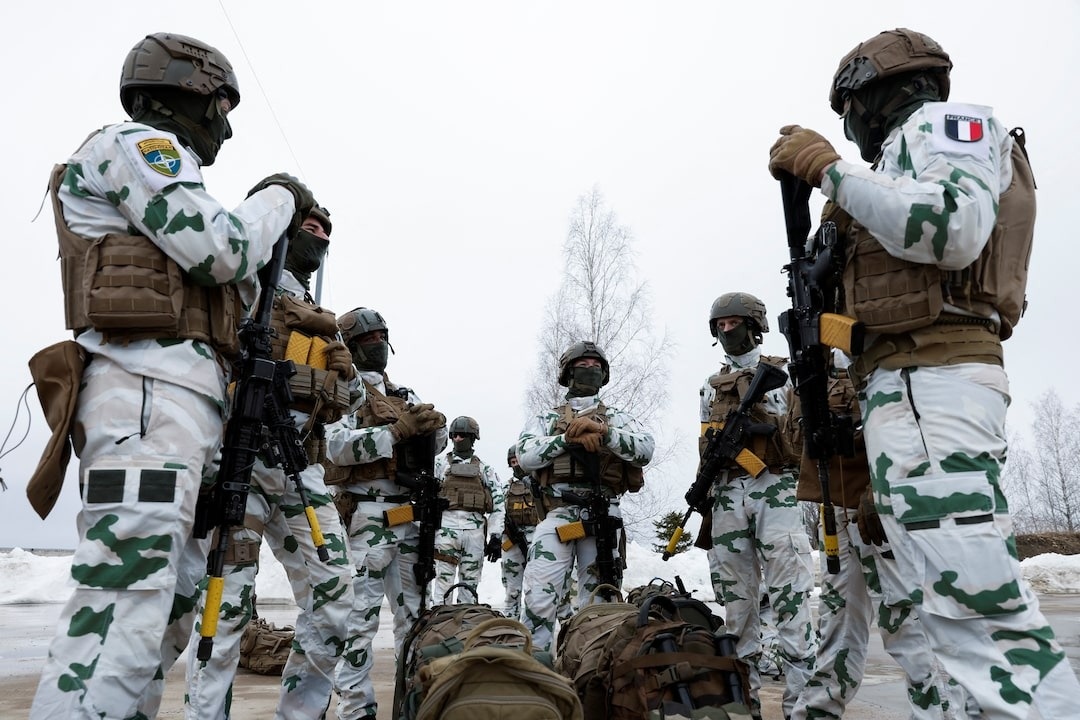 Phap to chuc tap tran quy mo lon voi su tham gia cua hon 20 quoc gia hinh anh