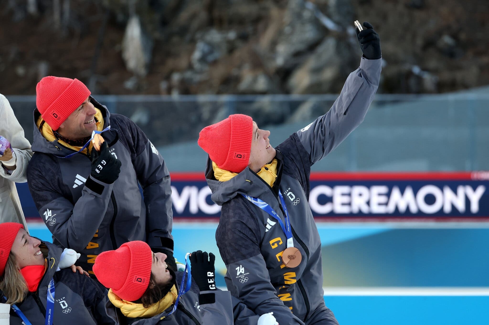 Ban to chuc The van hoi dieu tra su co huy chuong bung hang loat hinh anh