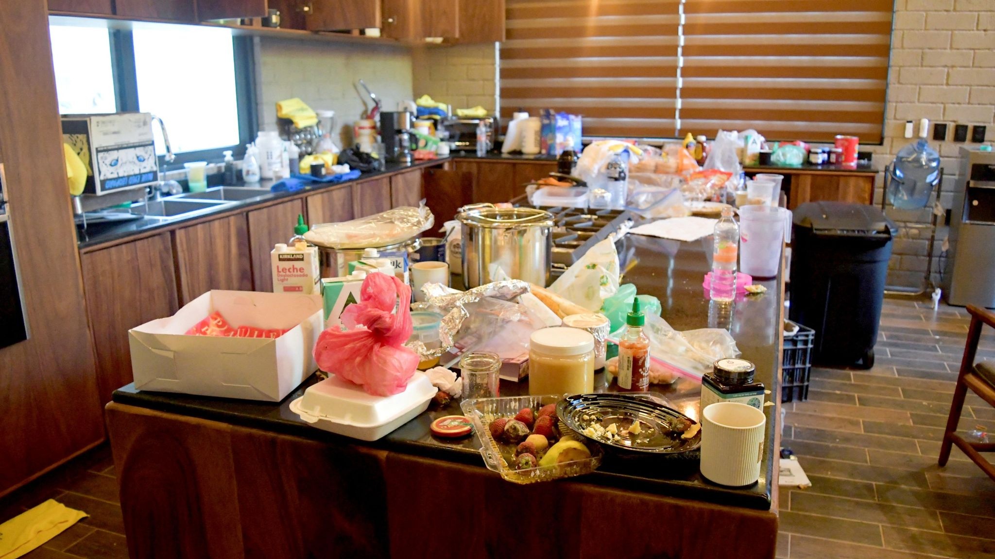 Ben trong ‘to am’ trum ma tuy Mexico an nau hinh anh