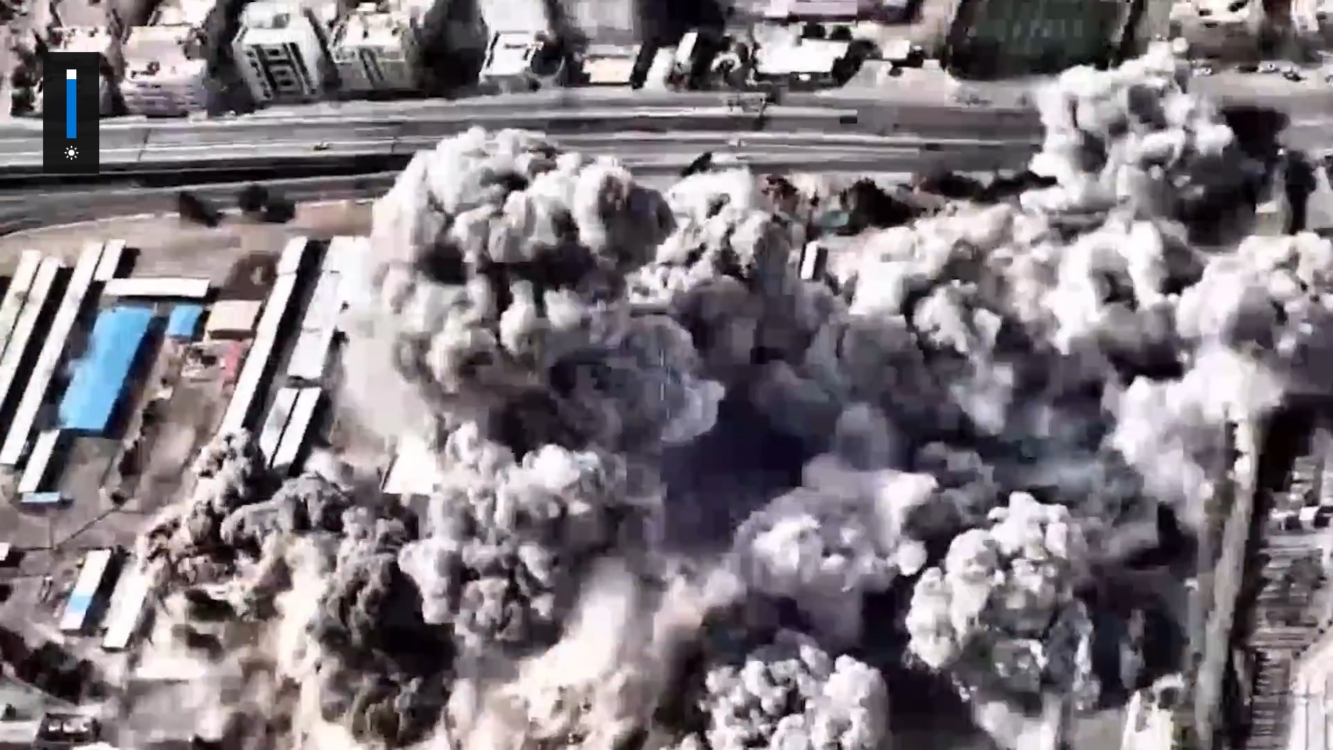 Israel cong bo video khong kich tru so chinh quyen Iran hinh anh