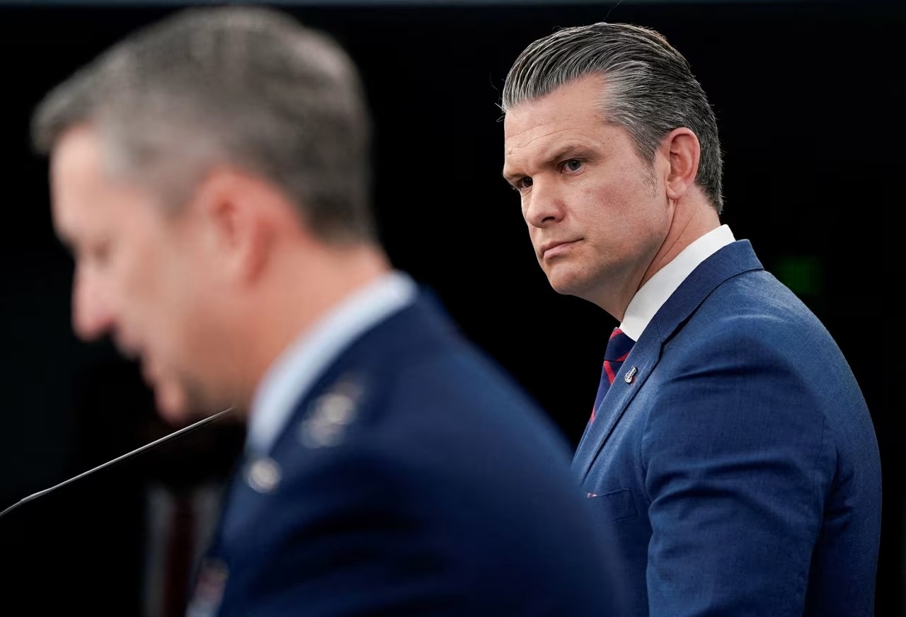 Lau Nam Goc 'dau dau' ve Iran hinh anh