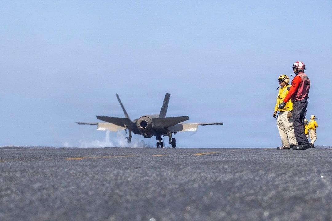 Nhin lai 100 gio My tan cong Iran hinh anh