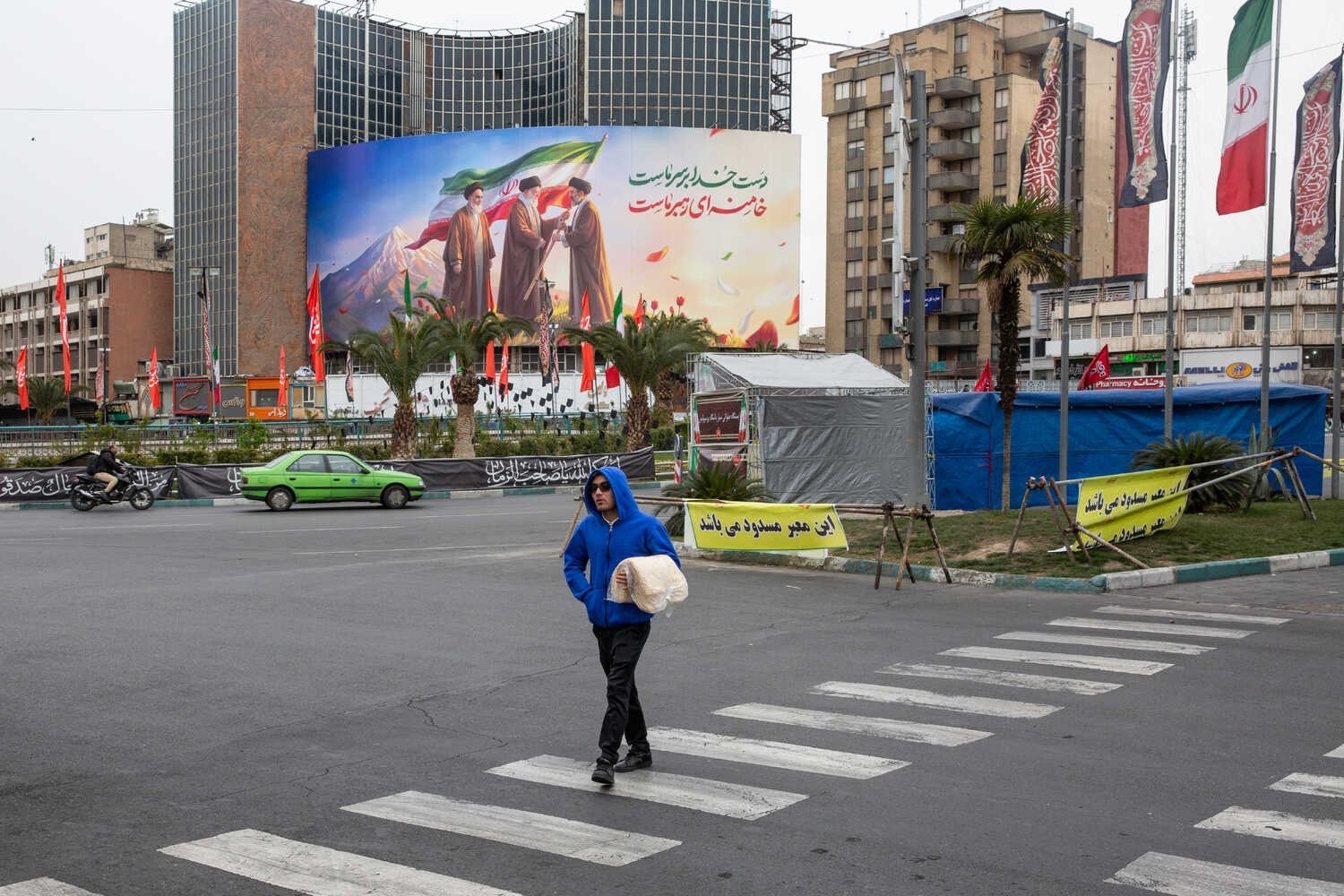 Lanh tu Toi cao Iran van an toan hinh anh