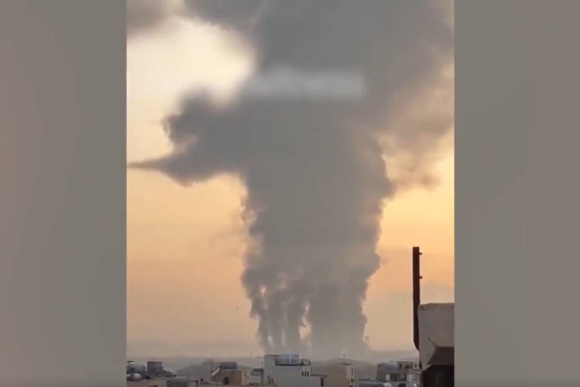 Ten lua Israel tan cong thanh pho Isfahan cua Iran hinh anh