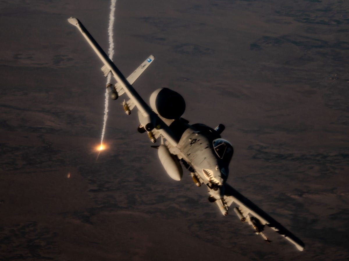 My don hoa luc mo eo Hormuz, nguy co doi dau truc dien voi Iran hinh anh