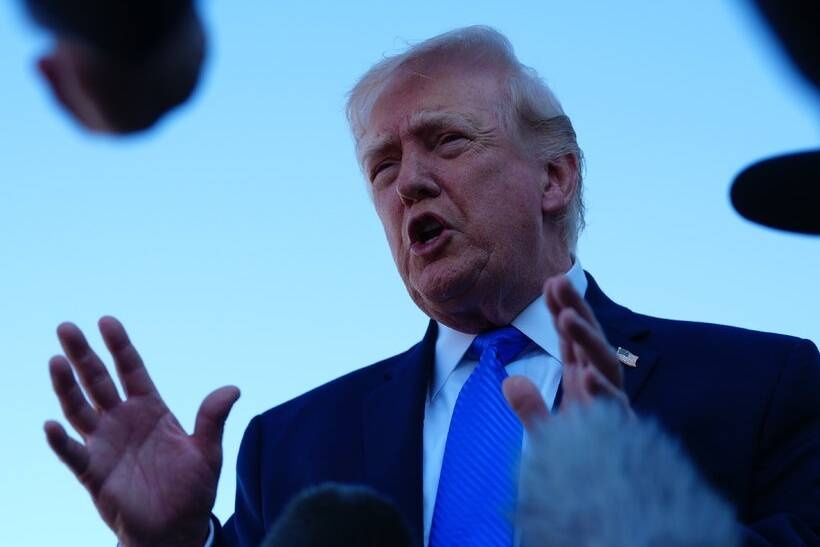 Du rat muon, ong Trump cung kho ‘rut em’ khoi Iran hinh anh