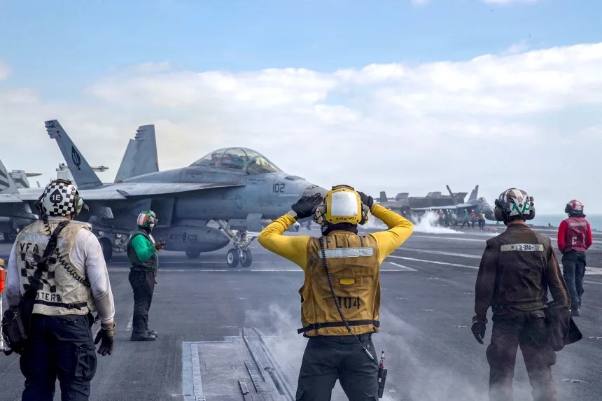 My muon kiem soat va doi ten Hormuz thanh 'eo bien My' hinh anh