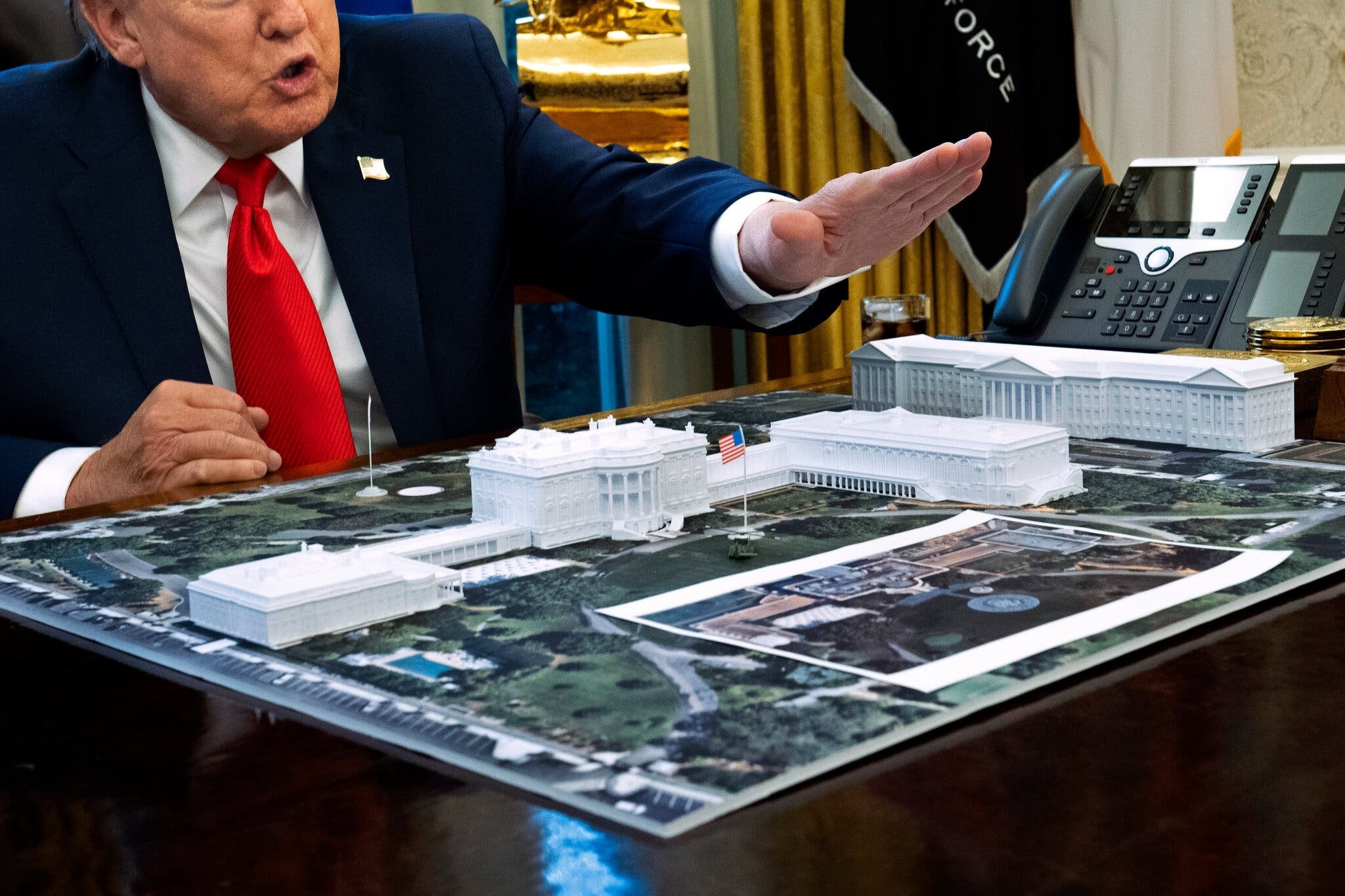 Nha Trang xay ham ngam tranh bom, chong vu khi sinh hoc hinh anh