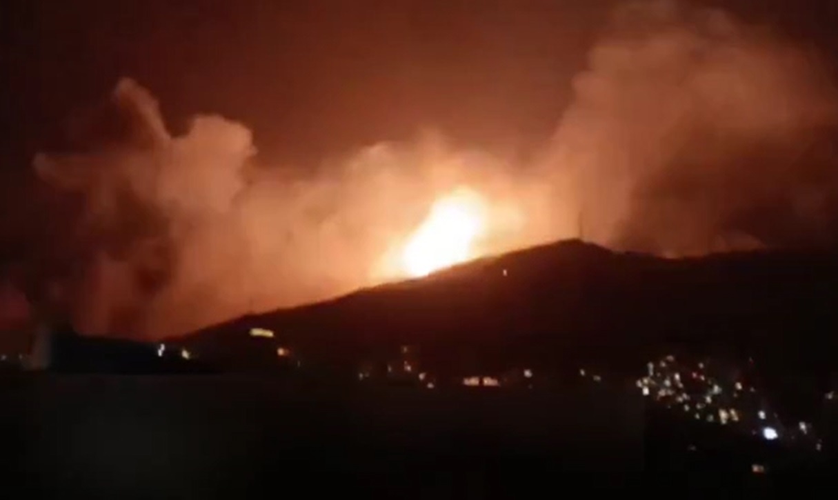 TT Trump tung video My khong kich Iran, tieu diet nhieu tuong quan doi hinh anh