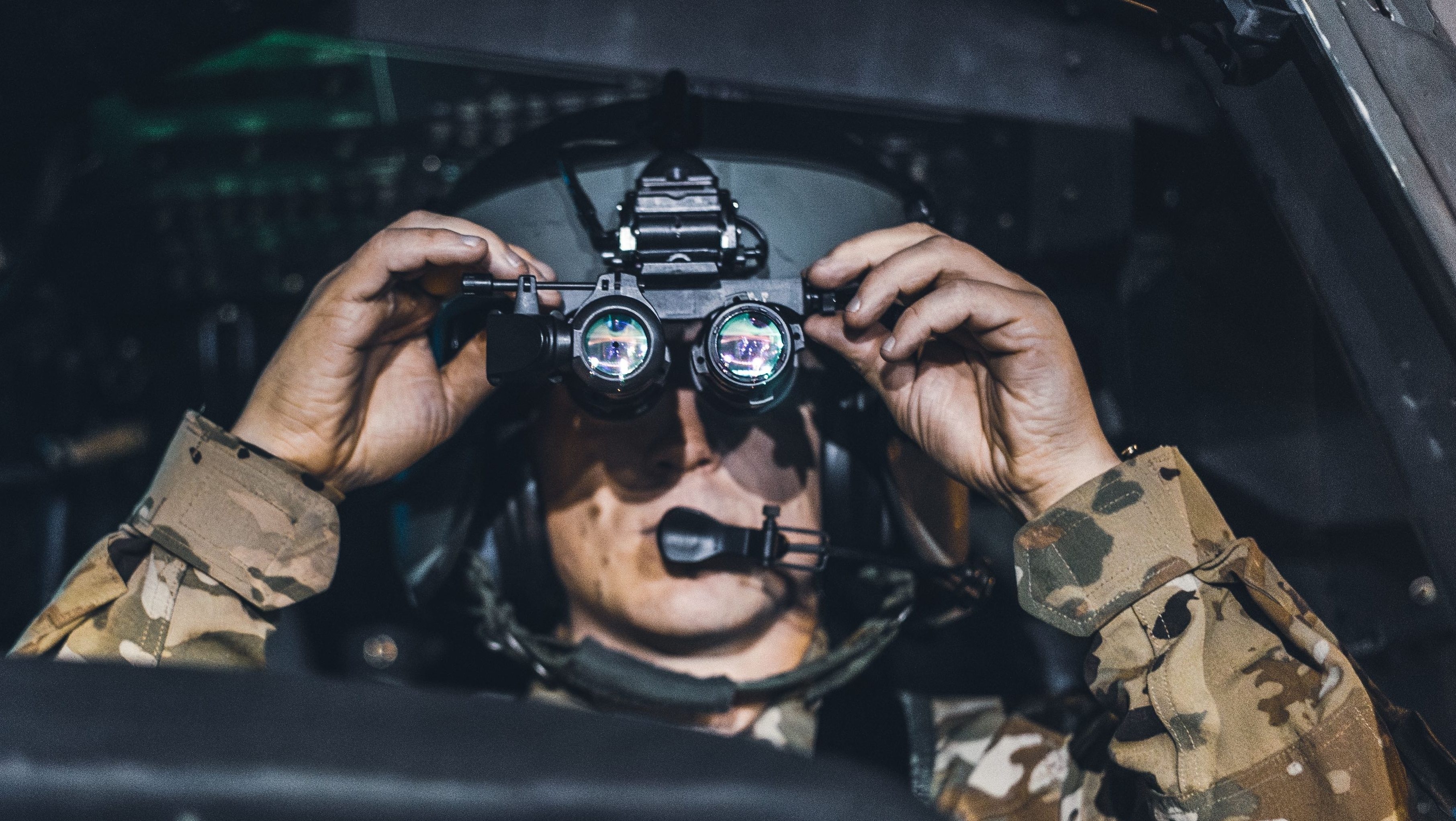 Chien dich nghet tho giai cuu phi cong F-15 cua dac nhiem My hinh anh