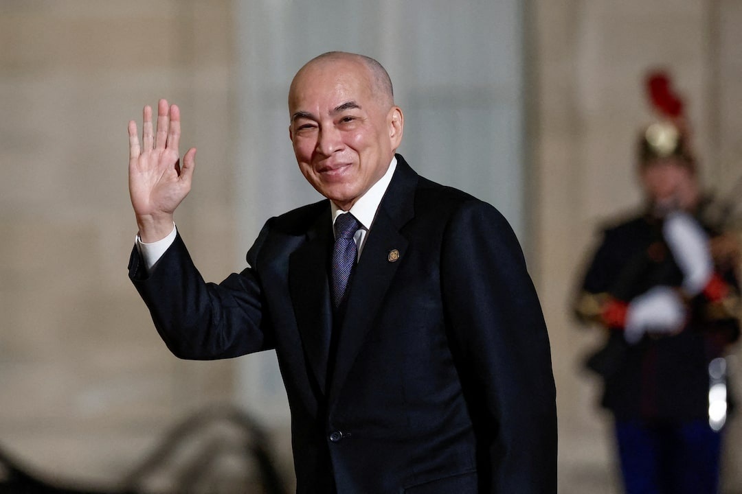 Quoc vuong Campuchia Sihamoni mac ung thu, dang dieu tri tai Bac Kinh hinh anh