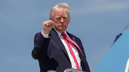 Ong Trump doa ‘thoi bay Iran va cac lanh dao’ hinh anh