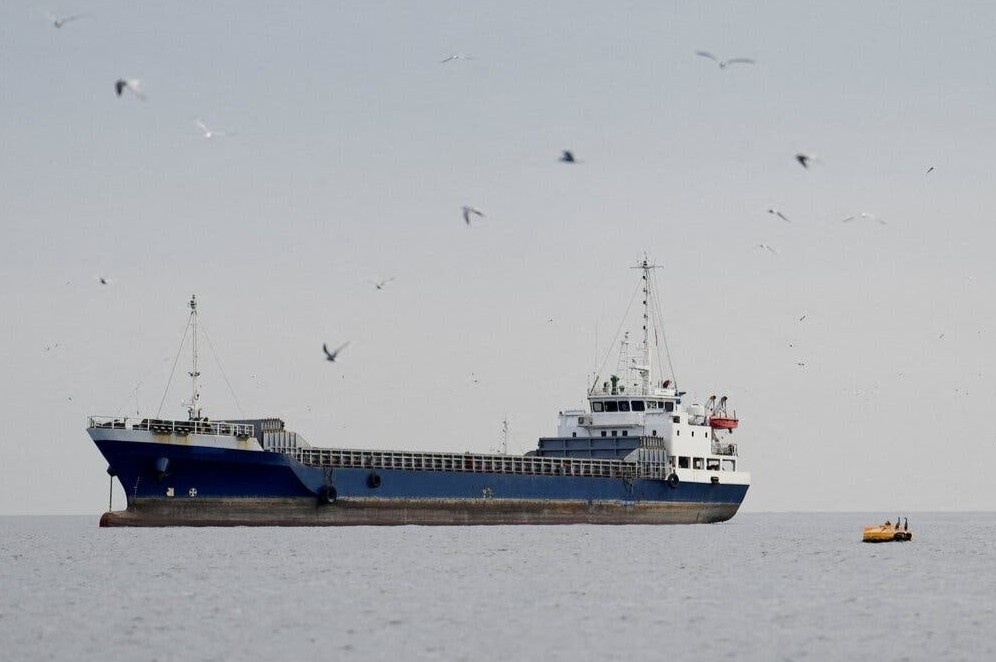 Vi sao ong Trump tuyen bo dong cua eo bien Hormuz von dang dong cua? hinh anh