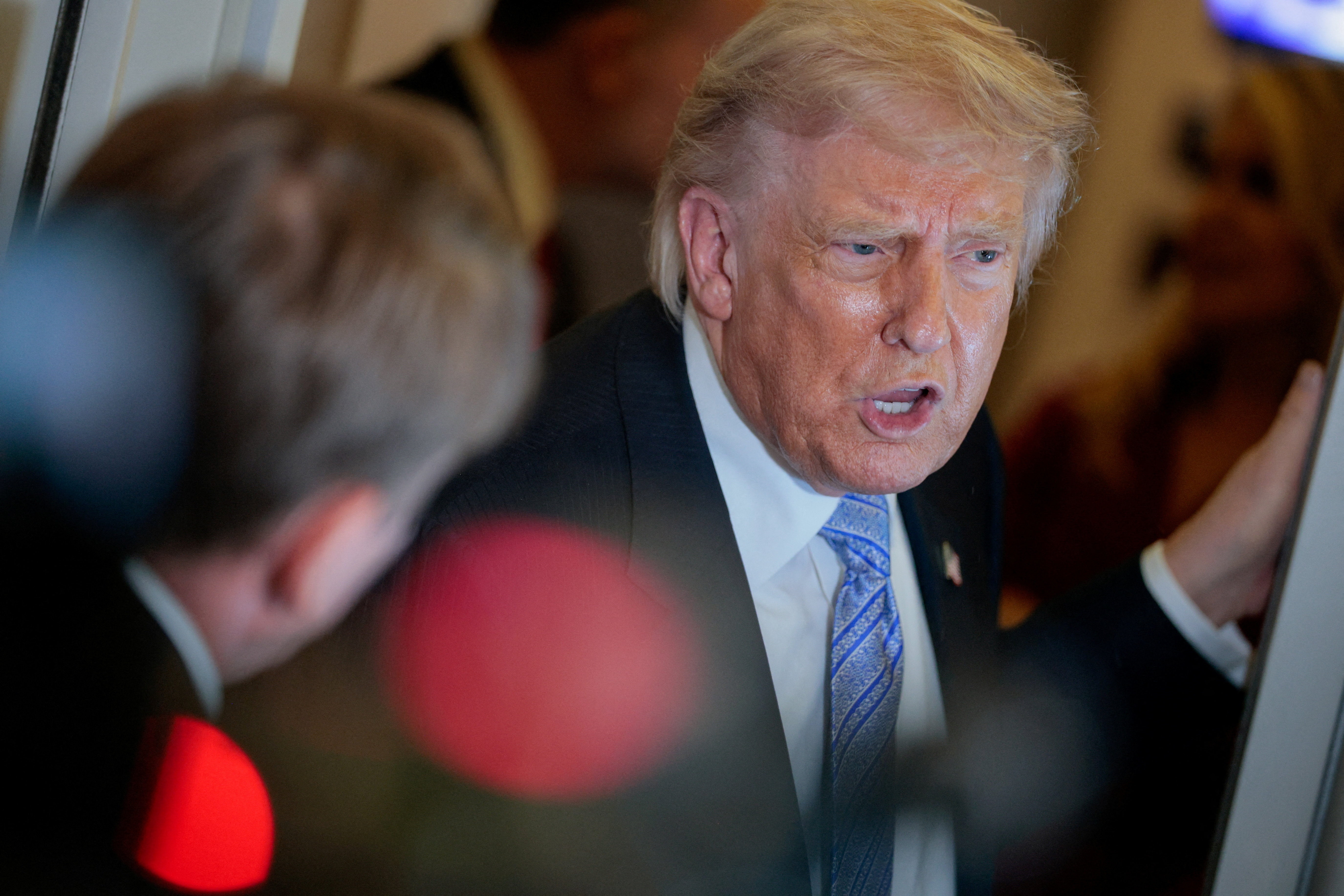 Iran chuan bi thu phi o eo bien Hormuz, ong Trump canh bao hinh anh